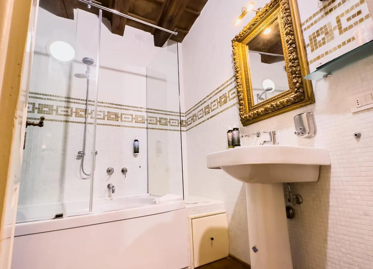 Truly Verona - Delle Erbe Suites Maison d'hôtes