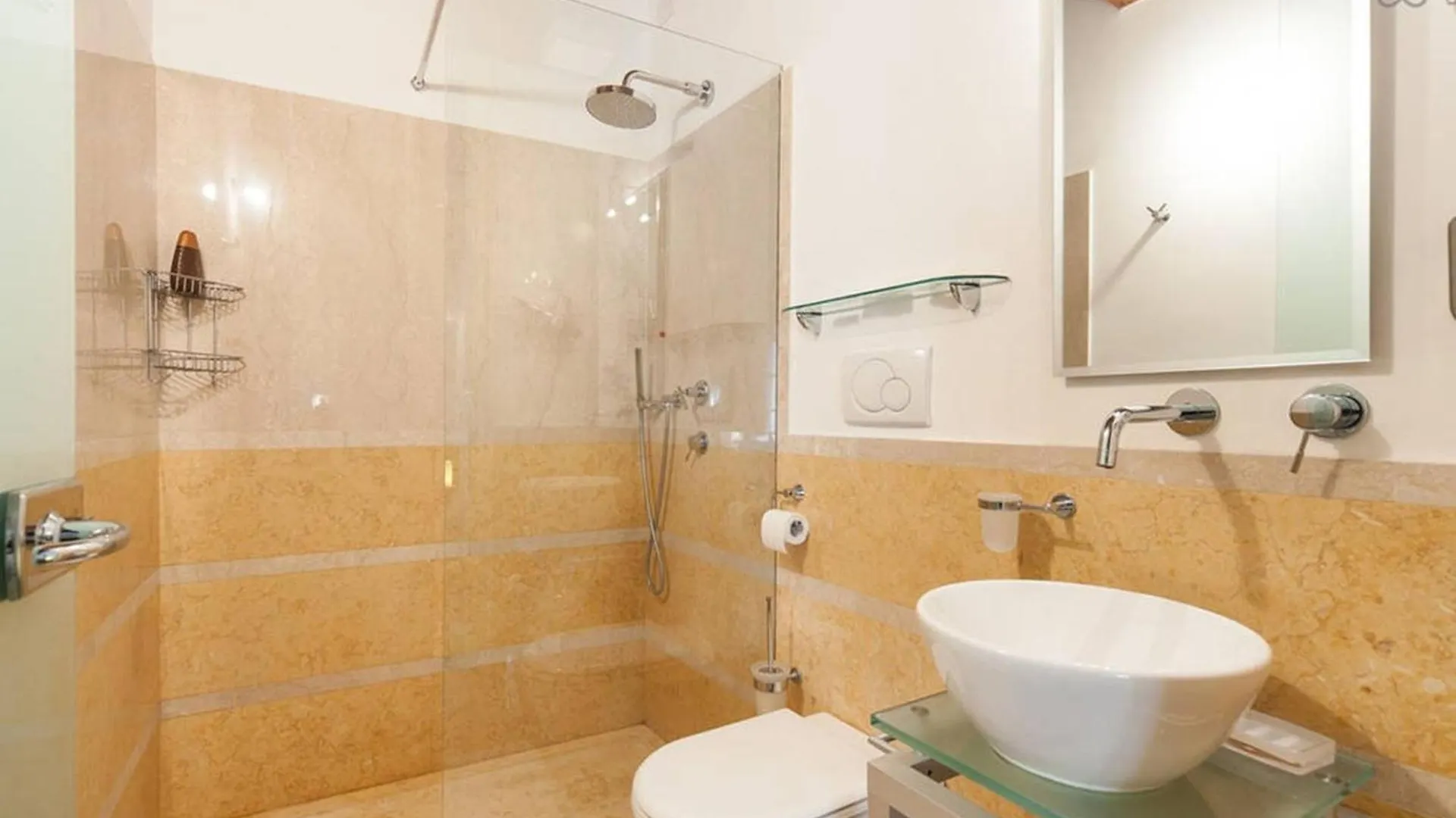 Truly Verona - Delle Erbe Suites